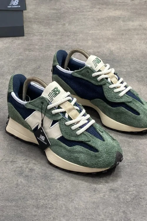 New Balance 327